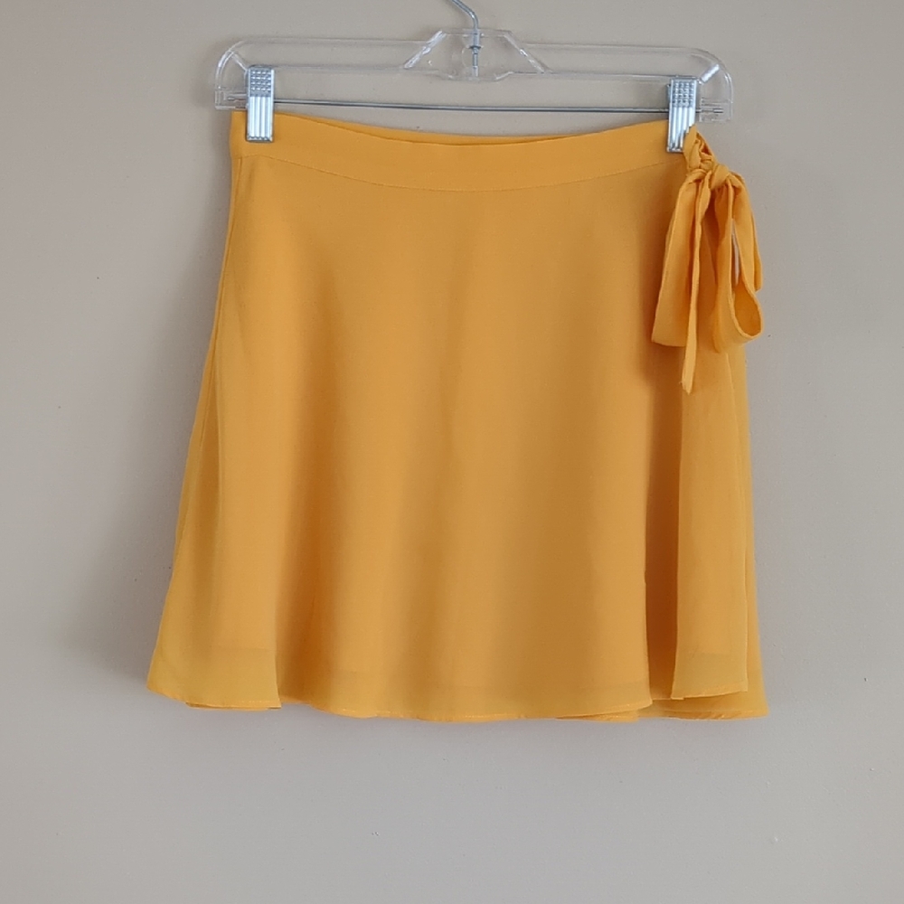 Medium Forever 21 Solid Light Orange Wrap Skirt